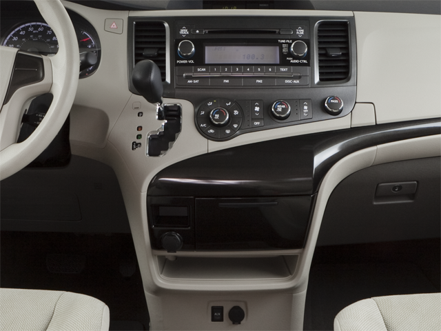 2011 Toyota Sienna LE AAS