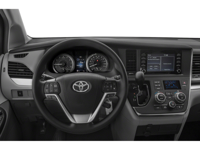2019 Toyota Sienna XLE Auto Access Seat