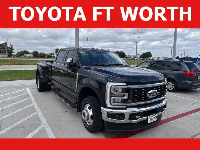 2023 Ford Super Duty F-350 DRW Lariat