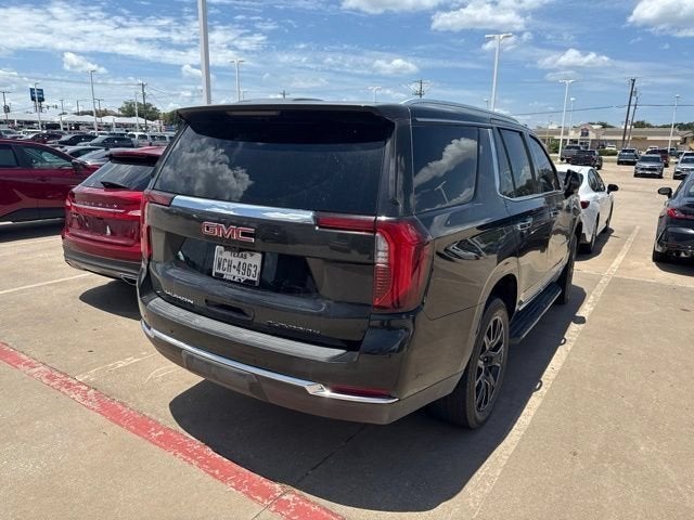 2025 GMC Yukon Elevation