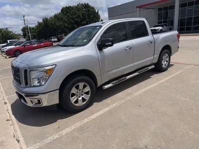 2019 Nissan Titan SV
