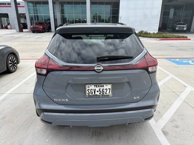 2023 Nissan Kicks SR