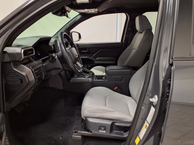 2025 Toyota Tacoma 4WD SR5
