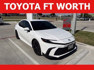 2025 Toyota Camry SE
