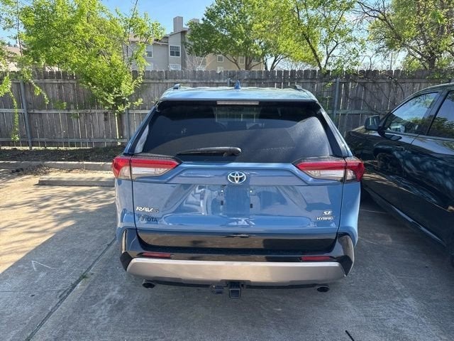 2022 Toyota RAV4 SE