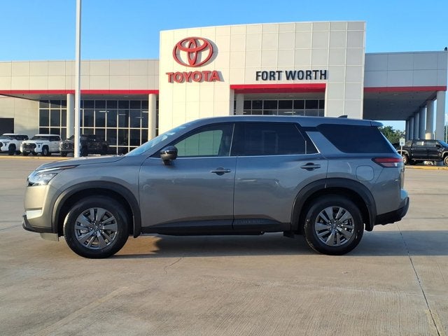 2025 Nissan Pathfinder S