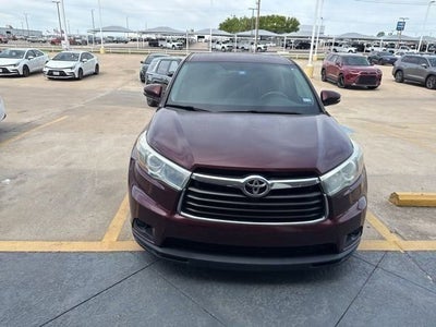 2016 Toyota Highlander LE V6