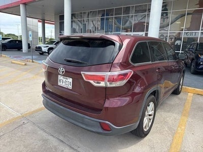 2016 Toyota Highlander LE V6