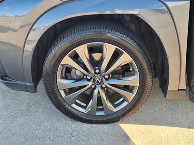 2024 Lexus UX 250h F SPORT Handling