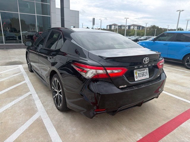 2018 Toyota Camry SE