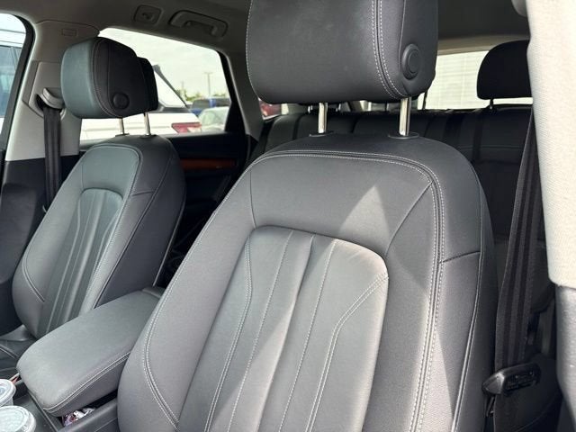 2023 Audi Q5 45 S line Premium