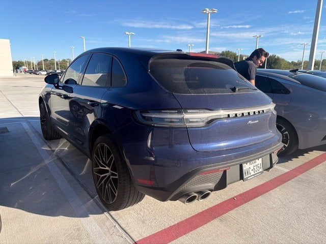 2025 Porsche Macan Base
