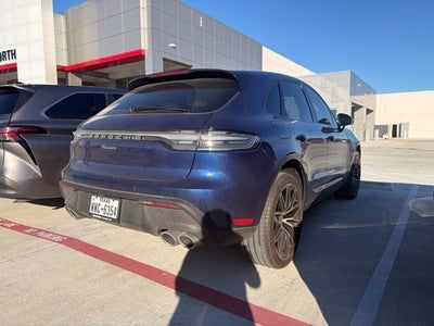 2025 Porsche Macan Base