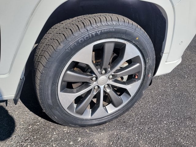 2019 Jeep Cherokee Overland