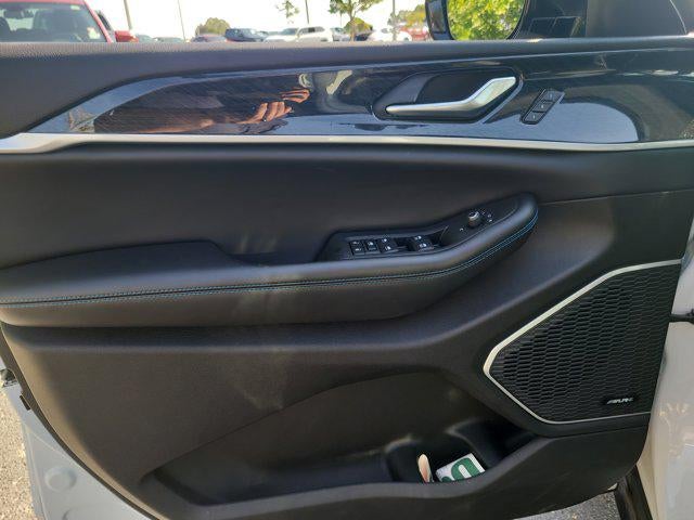 2024 Jeep Grand Cherokee Trailhawk