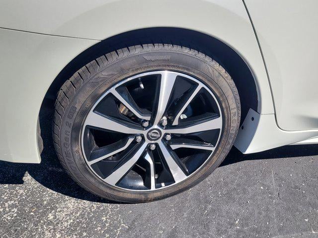 2023 Nissan Maxima SV