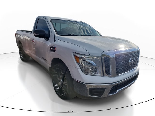 2017 Nissan Titan SV