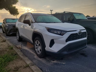 2020 Toyota RAV4 LE