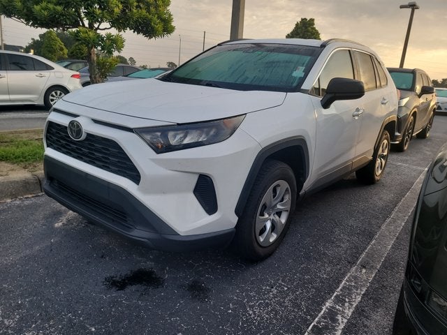 2020 Toyota RAV4 LE