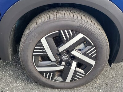 2025 Nissan Kicks MPV SV