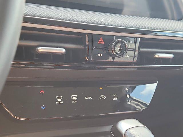 2025 Nissan Kicks MPV SR