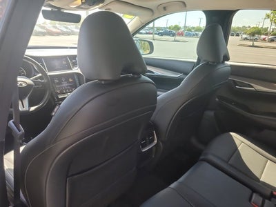 2023 INFINITI QX50 LUXE