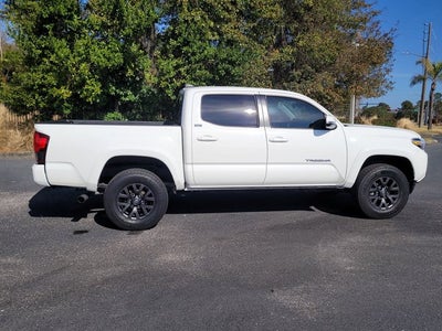2022 Toyota Tacoma Base