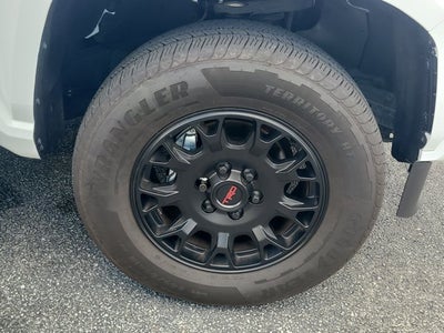 2025 Toyota Tacoma 2WD SR5