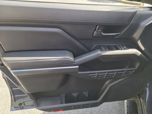 2025 Toyota TACOMA SR5 SR5