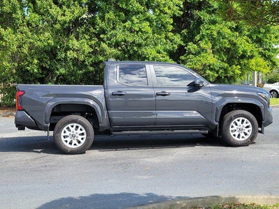 2025 Toyota TACOMA SR5 SR5