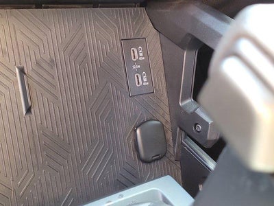 2025 Toyota TACOMA SR5 SR5