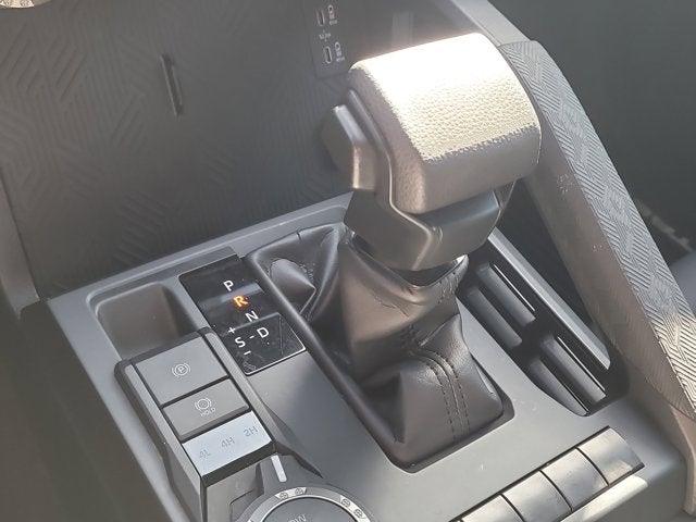 2024 Toyota TACOMA SR5 SR5