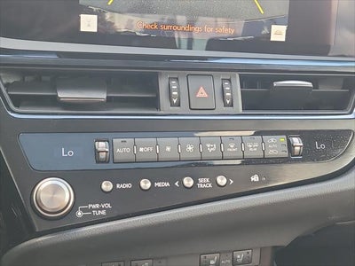 2025 Lexus ES 300h ES 300h