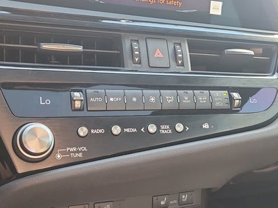 2025 Lexus ES 300h ES 300h