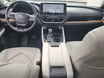 2025 Toyota Grand Highlander XLE