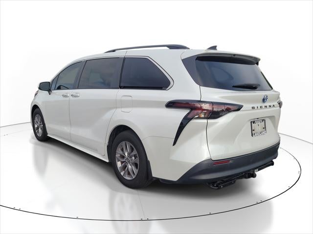2024 Toyota Sienna XLE