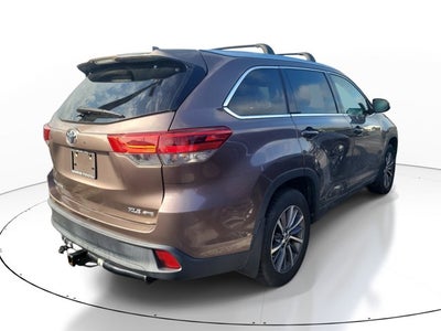 2017 Toyota HIGHLANDER XLE