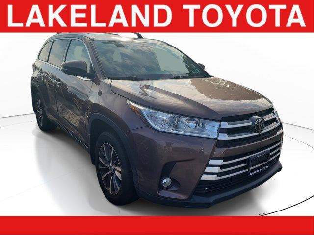 2017 Toyota HIGHLANDER XLE