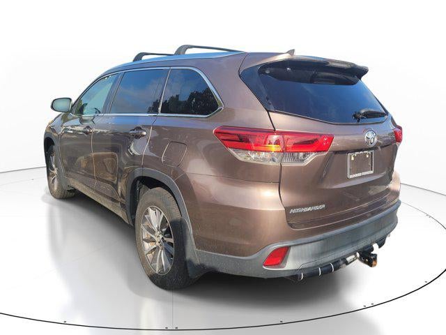 2017 Toyota HIGHLANDER XLE