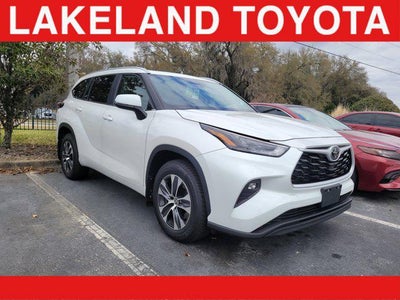 2024 Toyota HIGHLANDER XLE