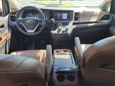 2019 Toyota SIENNA LTD PREM Limited Premium