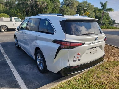 2023 Toyota SIENNA LIMITED Limited