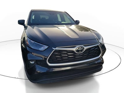 2022 Toyota Highlander LE