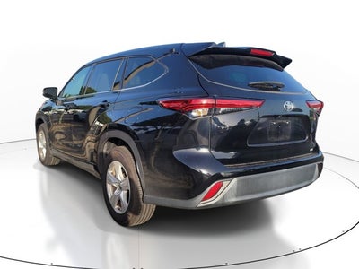 2022 Toyota Highlander LE