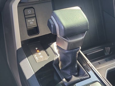 2024 Toyota TUNDRA 4X4 SR5