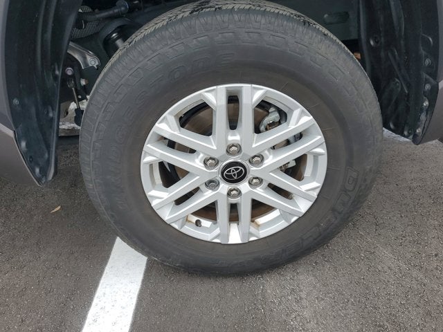 2024 Toyota Tundra 4WD SR5