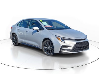 2025 Toyota COROLLA SE