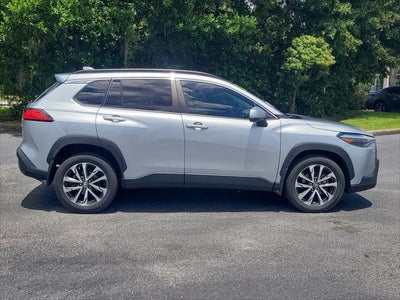 2023 Toyota Corolla Cross XLE