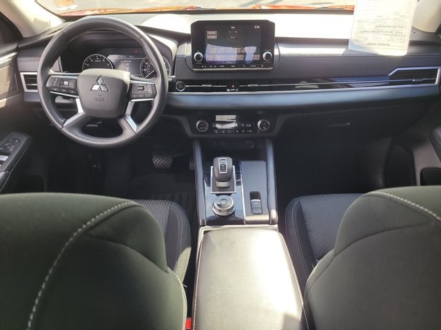 2022 Mitsubishi Outlander ES