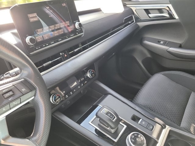 2022 Mitsubishi Outlander ES